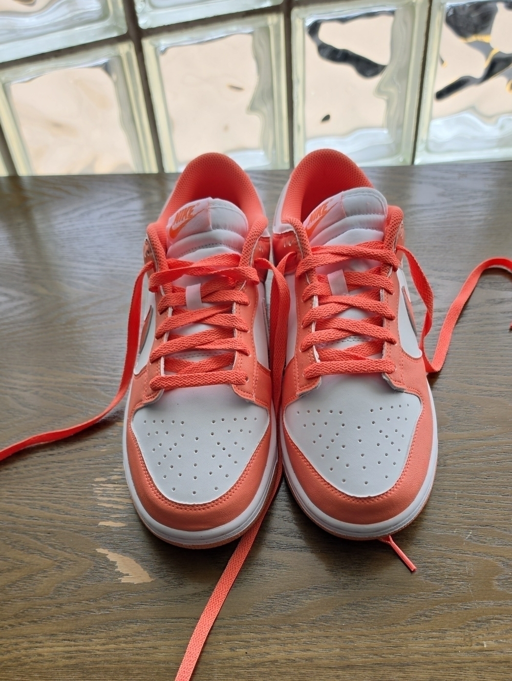 Nike Low-Top Sneakers in Coral & White